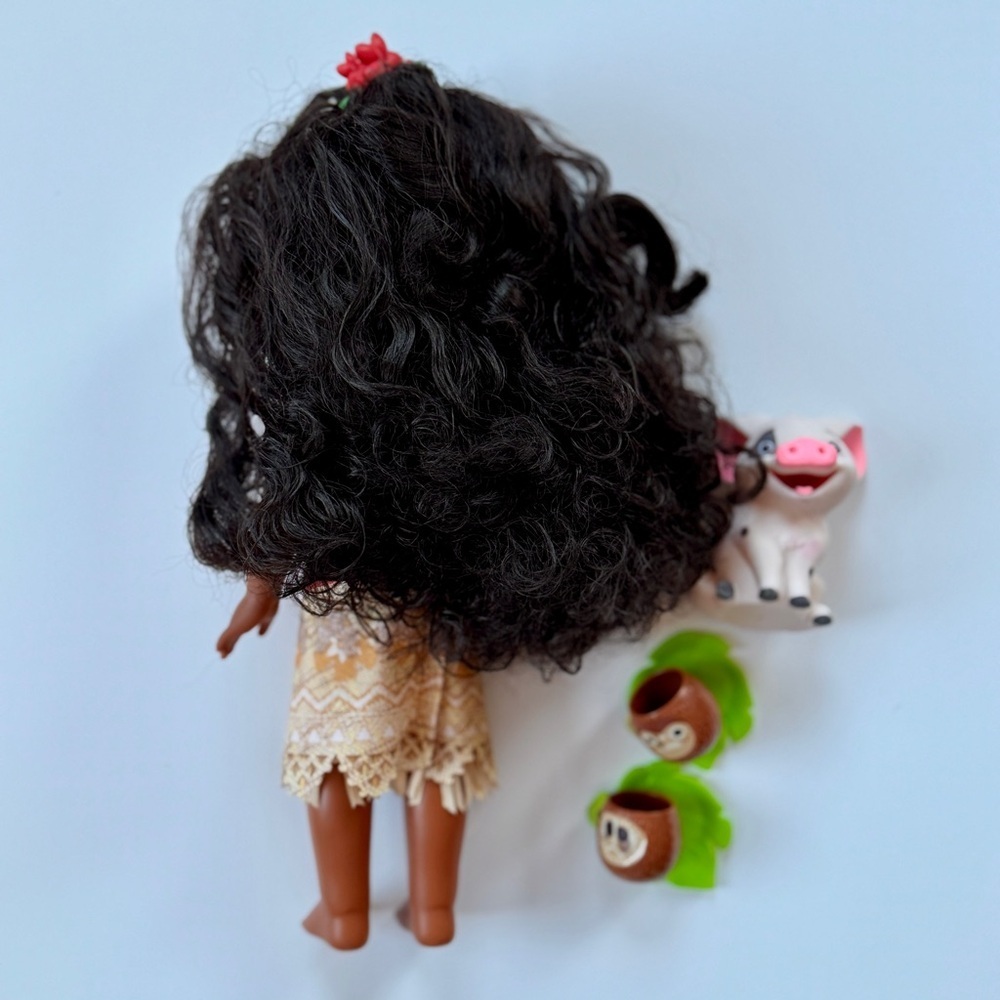 Disney Moana Doll Princess Tea Time with Pua Figure and Teacups Disney Doll - Picture 5 of 5